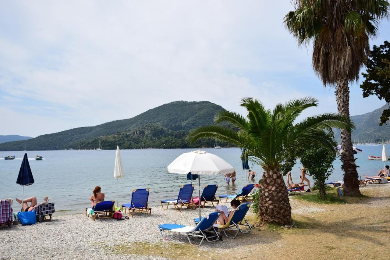 ακτή Νυδρί
